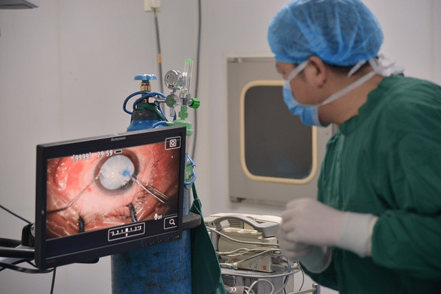 cataract surgery being operated at Medical Eye Clinic in South Devon